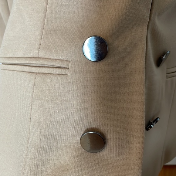 Camel / taupe blazer from Forever21 // NEW with tags - Picture 3 of 6